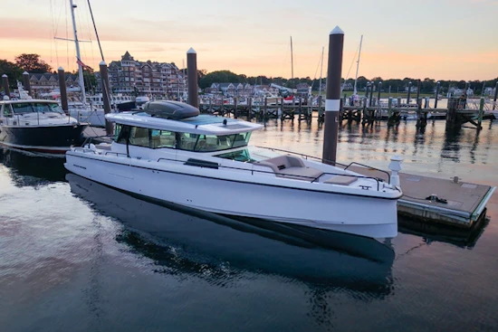 Axopar 45 XC Cross Cabin Aft Cabin Yacht For Sale