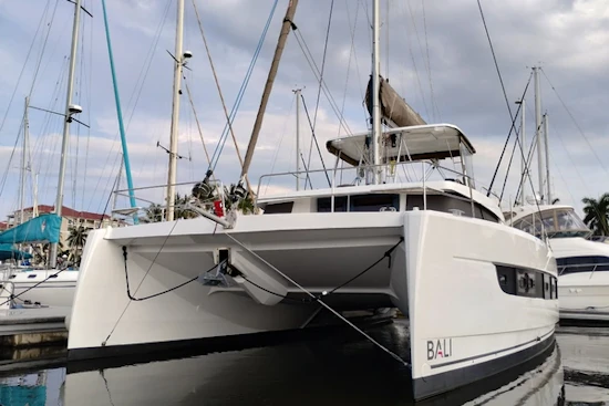 Bali 4.8 Yacht For Sale