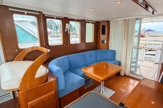Beneteau SWIFT TRAWLER 42 Yacht For Sale