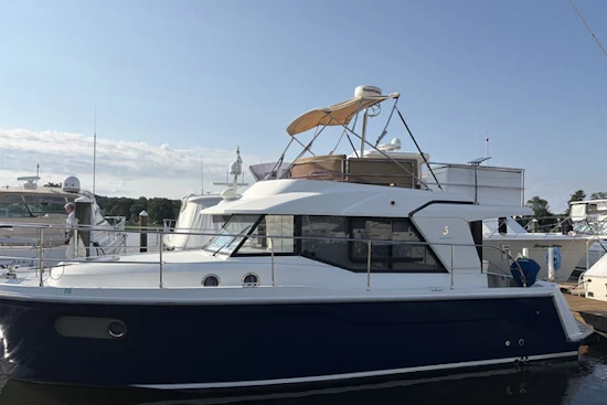 Beneteau SWIFT TRAWLER 30 Yacht For Sale