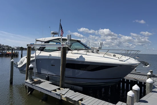 Sea Ray 320 Sundancer Yacht For Sale