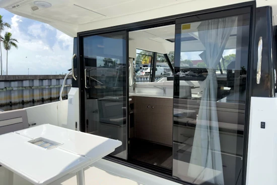Jeanneau NC 1295 Coupe Yacht For Sale