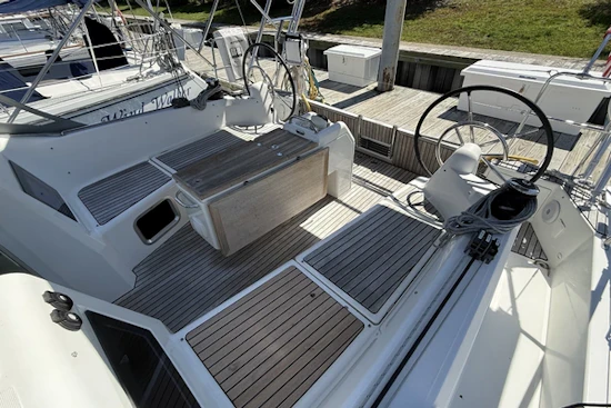 Jeanneau  Yacht For Sale