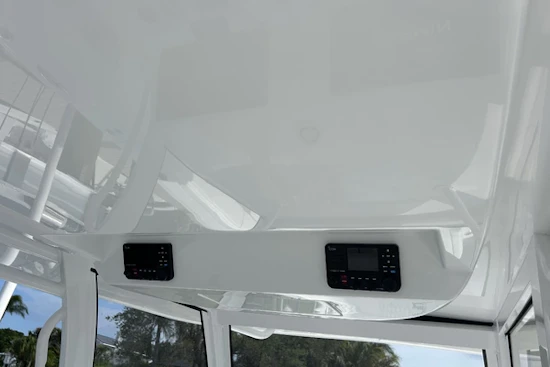 Front Runner 43 Yacht For Sale