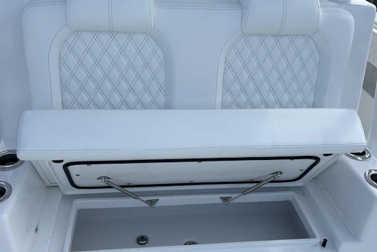 Front Runner 43 Yacht For Sale
