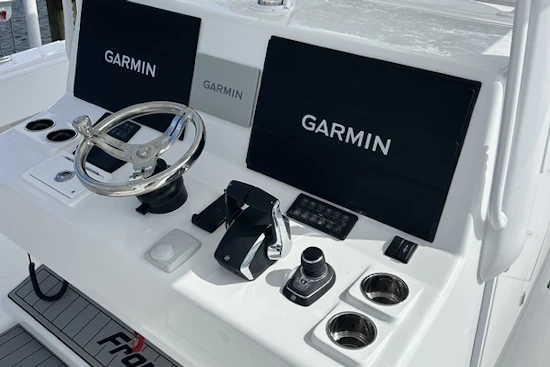 Front Runner 43 Yacht For Sale
