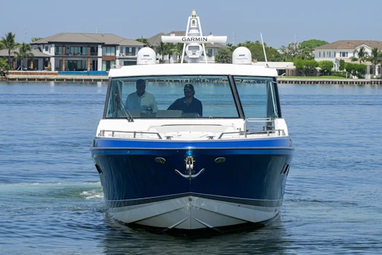 Formula Super Sport Crossover Yacht For Sale