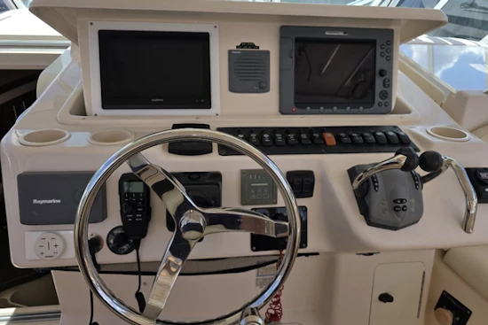 Grady-White 360 Express Yacht For Sale