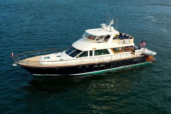 Hunt Yachts 72 Flybridge Yacht For Sale
