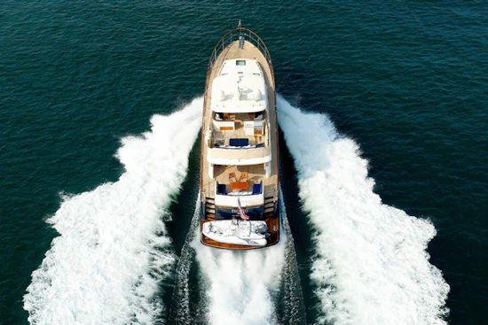 Hunt Yachts 72 Flybridge Yacht For Sale