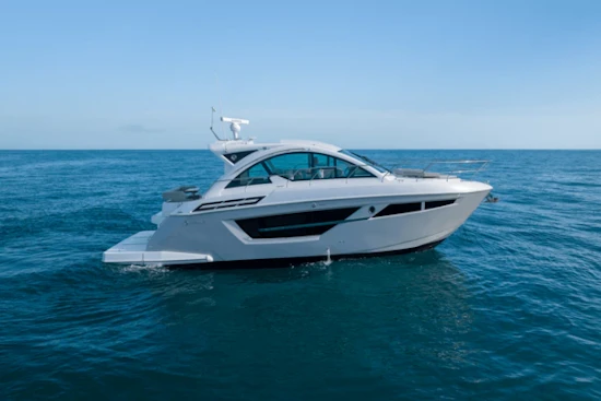 Cruisers Yachts 50 Cantius Yacht For Sale