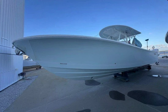 Regulator 34 Yacht For Sale