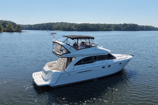 Meridian 411 Sedan Yacht For Sale