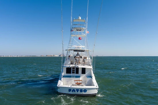 Hatteras 60 Convertible Yacht For Sale