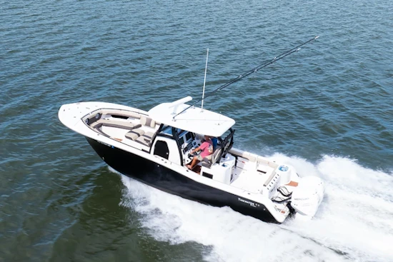 Tidewater 320 CC Adventure Yacht For Sale