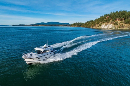 Nimbus 305 Coupe Yacht For Sale