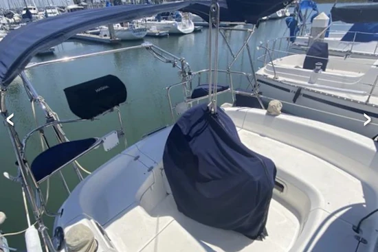 Hunter  Yacht For Sale