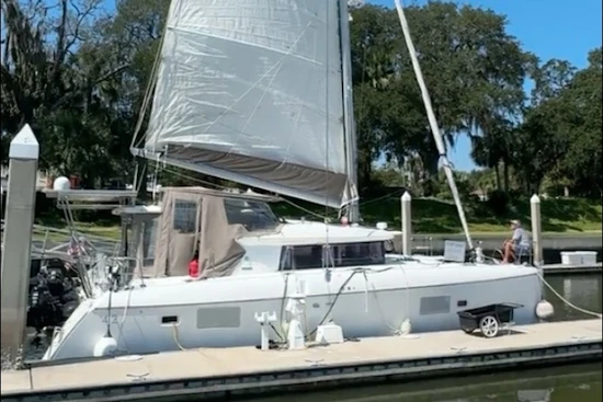 Lagoon 421 Yacht For Sale