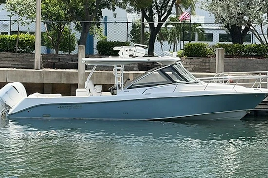 Everglades 360LXC Yacht For Sale
