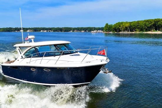 Tiara Yachts 3100 Coronet Yacht For Sale