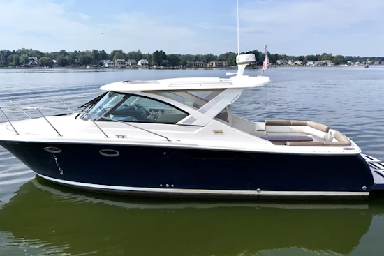Tiara Yachts 3100 Coronet Yacht For Sale