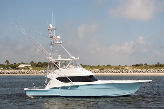 Hatteras 55 Convertible Yacht For Sale