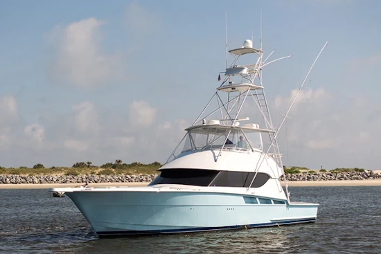 Hatteras 55 Convertible Yacht For Sale