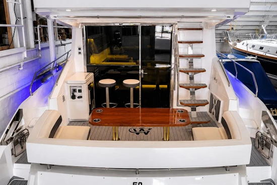 Cruisers 60 FLY Yacht For Sale