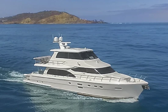 Hampton 760 Sky Lounge Motor Yachts Yacht For Sale