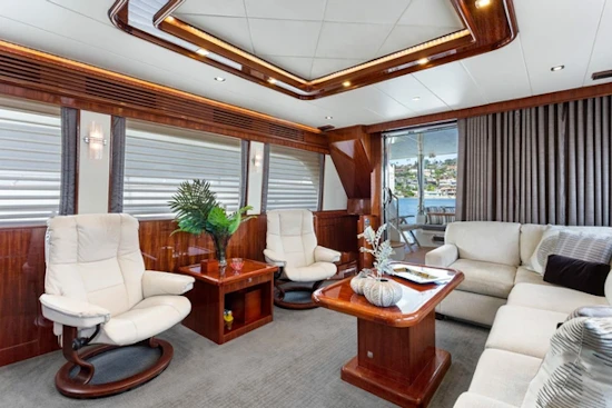 Hampton 760 Sky Lounge Motor Yachts Yacht For Sale