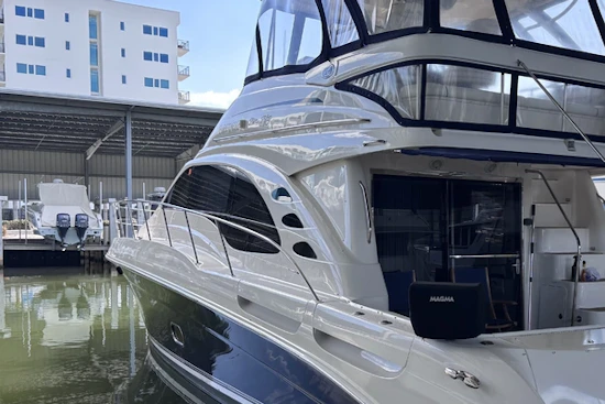 Sea Ray 550 SEDAN BRIDGE Yacht For Sale