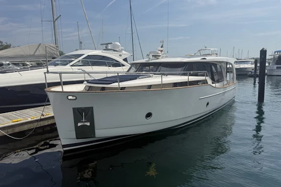 Greenline 40 Hybrid Yacht For Sale