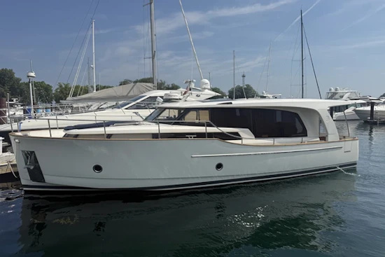 Greenline 40 Hybrid Yacht For Sale