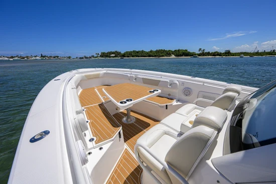 Everglades  Yacht For Sale