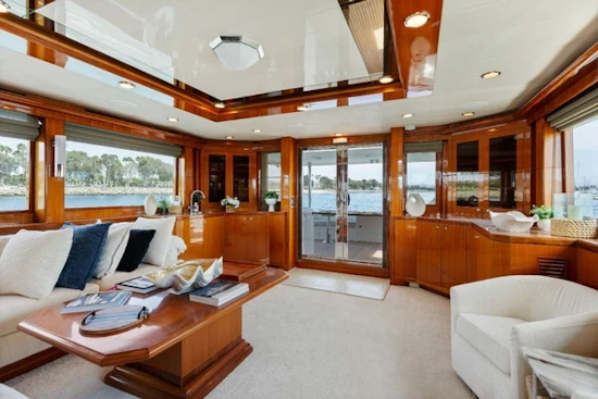 Ocean Alexander 74 Flybridge Yacht For Sale