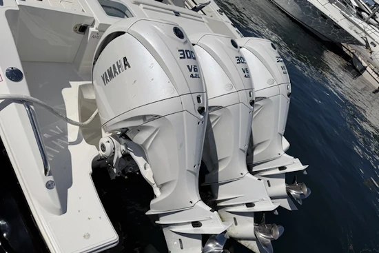 Pursuit OS 355 Offshore Yacht For Sale