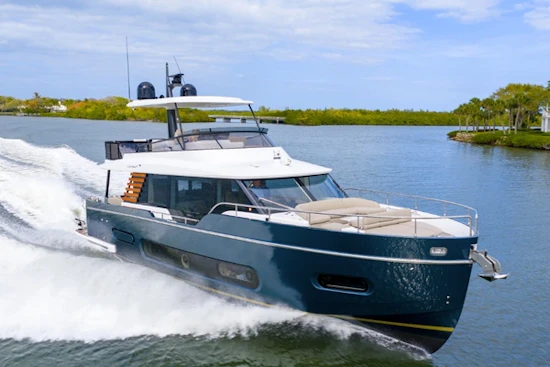 Azimut Magellano 60 Yacht For Sale