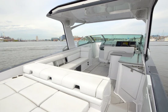 Aviara AV 32 Yacht For Sale