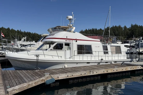 Cruise-A-Home Corsair 4200 Yacht For Sale