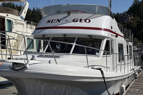 Cruise-A-Home Corsair 4200 Yacht For Sale