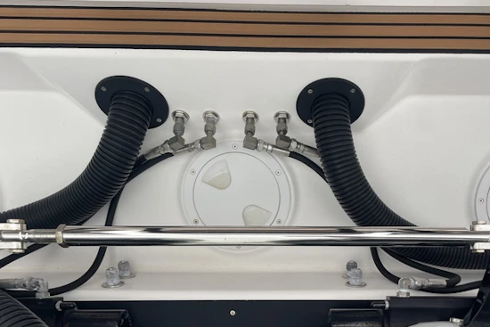 Axopar 37 XC Cross Cabin Yacht For Sale