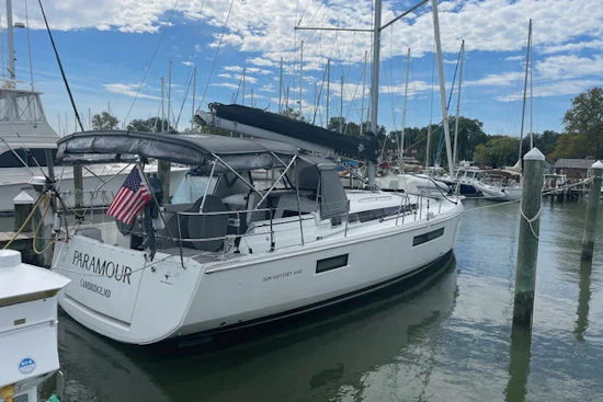 Jeanneau 440 Yacht For Sale
