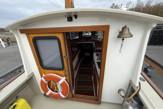 Devlin Surf Scoter 25 Yacht For Sale