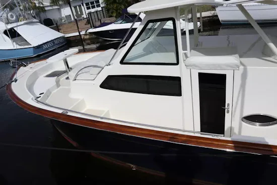 Marlow Prowler Havana 375 Yacht For Sale