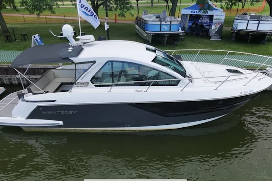 Monterey 360 Sport-Coupe Yacht For Sale