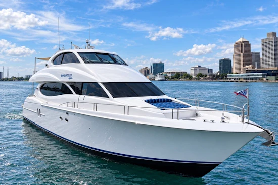 Lazzara Yachts 80 Skylounge Yacht For Sale