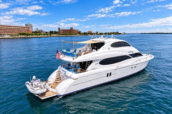 Lazzara Yachts 80 Skylounge Yacht For Sale