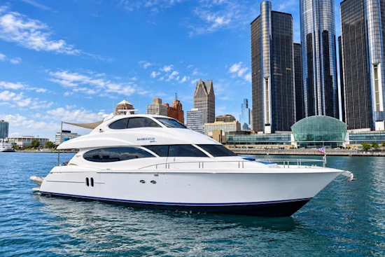 Lazzara Yachts 80 Skylounge Yacht For Sale
