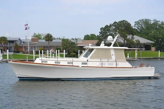 Grand Banks Eastbay 43 HX SX Yacht For Sale