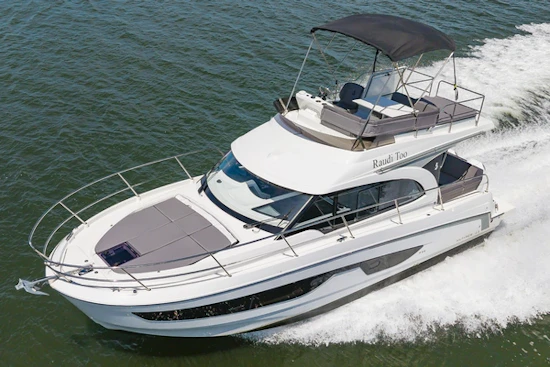 Beneteau Antares 11 Fly Yacht For Sale